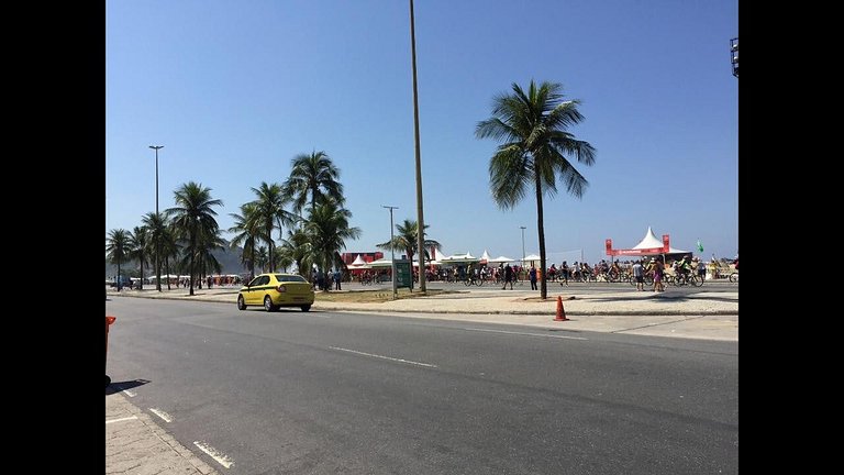 Mar de Copacabana - Praia + 1 Ticket ou Transfer
