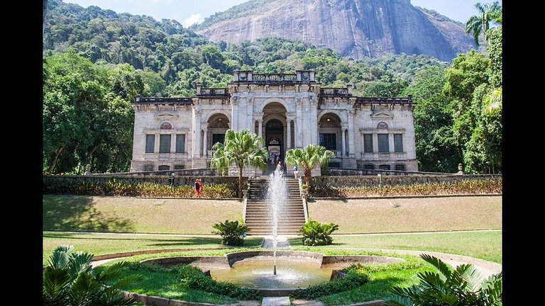 Copacabana: Beach View and Pet Friendly | 5 Guests