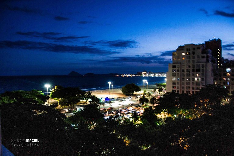 Apartamento para Temporada em Copacabana: Vista Mar e Metrô