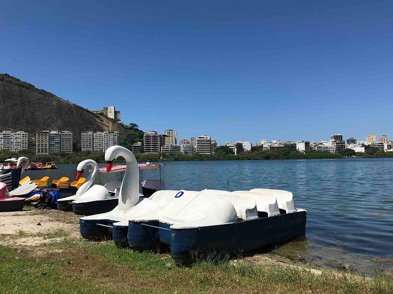 Apartment in Copacabana, sea view and subway