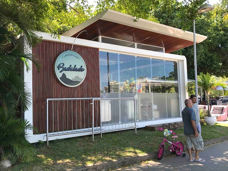 Copacabana: Vista Mar e Pet Friendly | 5 Hóspedes