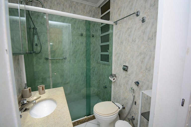 Copacabana Sea – Beach & Leisure - Sleeps 5