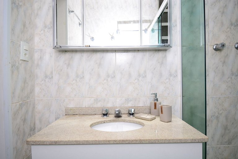 Copacabana: Beach View and Pet Friendly | 5 Guests