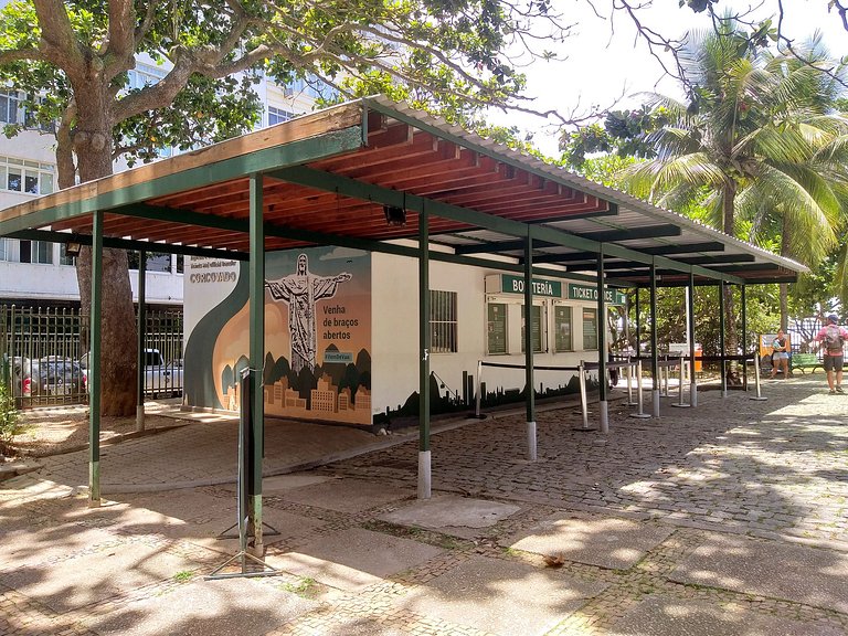 Apartamento em Copacabana, Vistamar e Metrô