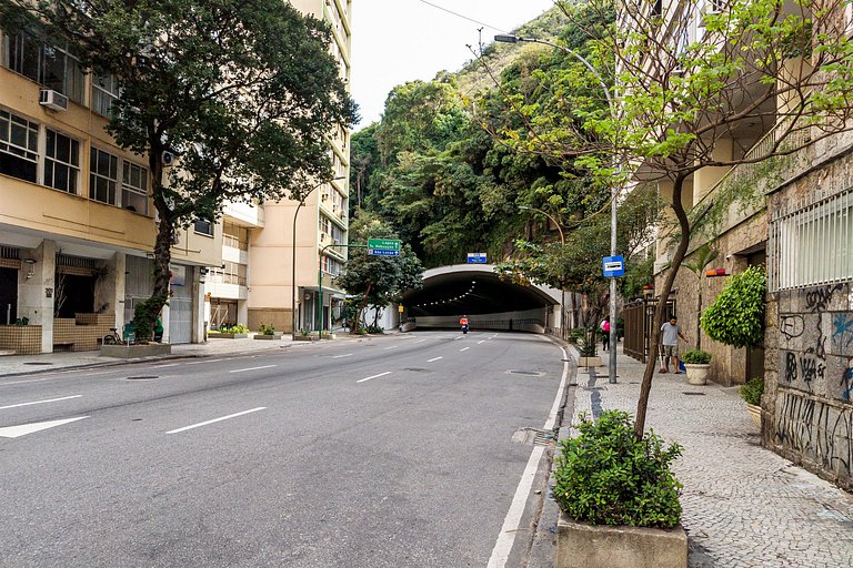 Lar Copacabana- 5 Hóspedes, Privativo e Praia