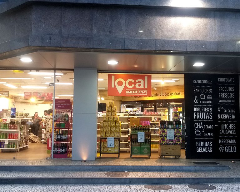 Must Leblon - pacote: 4 Hóspedes, Praia + 1 Ticket