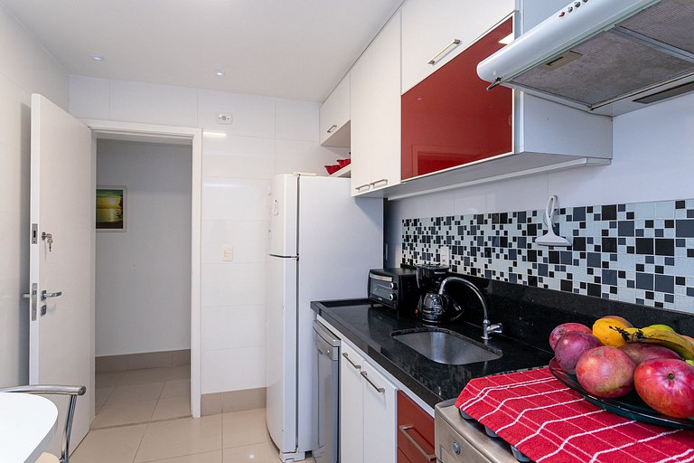 Seasonal Apt at Urca, Pool and Garage