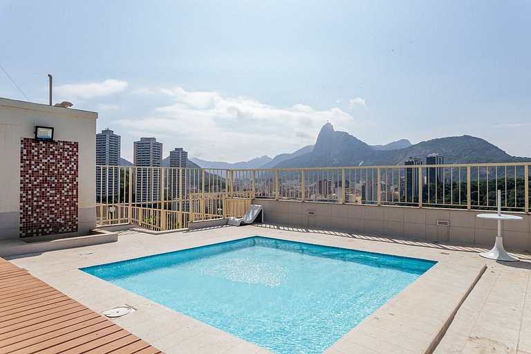 Seasonal Apt at Urca, Pool and Garage