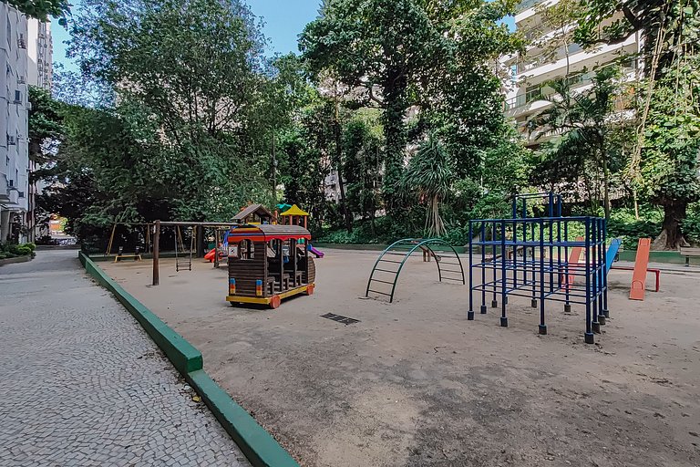 Dept de Temporada, Piscina y Aparcamiento en Urca