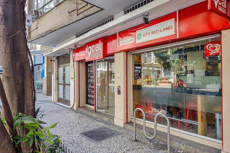 Luxury 2-bedroom apartment on Barata Ribeiro St