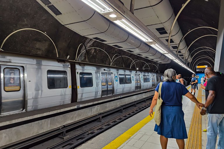 Copacabana Light - Confort + 1 Ticket or Transfer