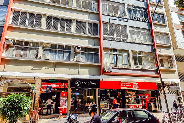 Copacabana: aconchego , Perto do Metrô