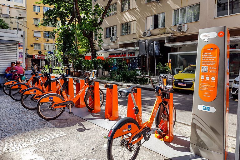 Copacabana: Pet-Friendly, Perto do Metrô