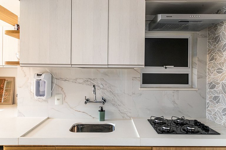 Copacabana: Cozy Stay Near Metro | Sleeps 4