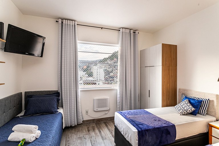 Copacabana: Redeemer View and Comfort for 3