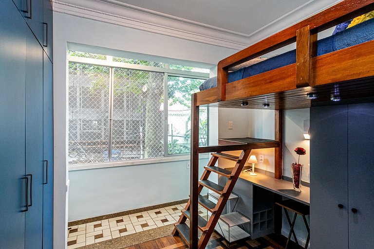 Urca: Beachside Comfort and Luxury for 4 Guests