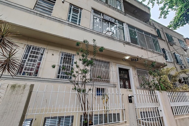 Urca: Perto do Pão de Açúcar e Conforto para 4