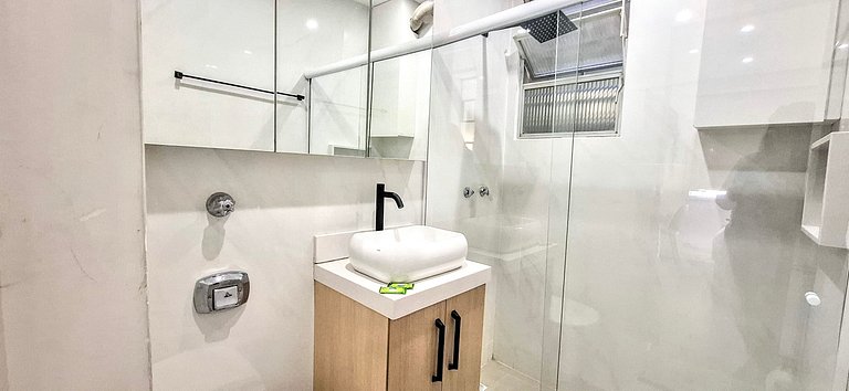 Seasonal Apt at Copacabana, 4 guests