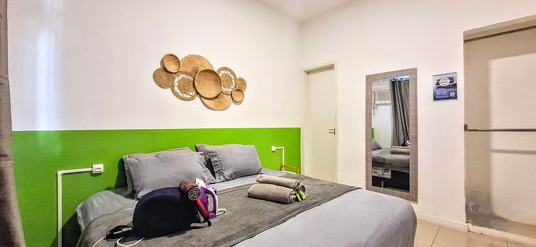 Must Leblon - Pack: 4 Guests, Beach + 1 Ticket