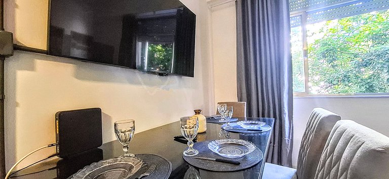 Must Leblon - Pack: 4 Guests, Beach + 1 Ticket