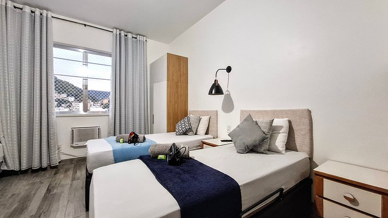 Copacabana: Redeemer View and Comfort for 3