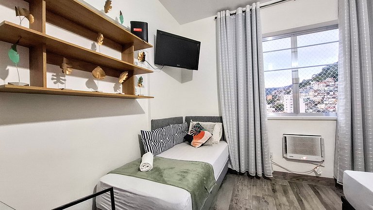 Copacabana: Redeemer View and Comfort for 3