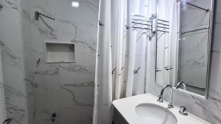 Copacabana: Redeemer View and Comfort for 3