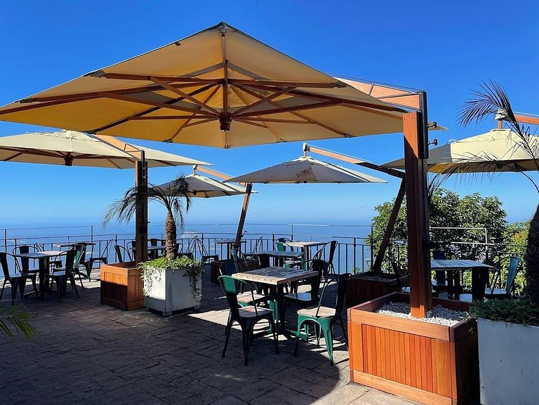 Copacabana: Redeemer View and Comfort for 3