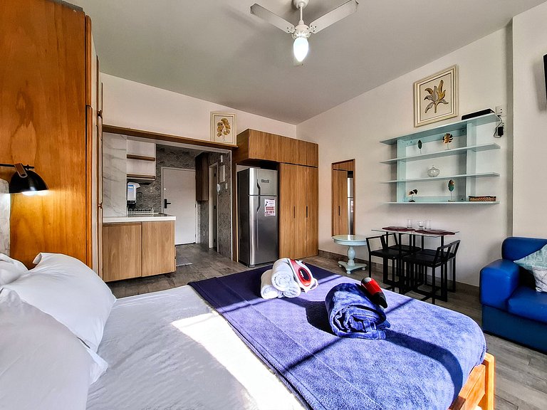 Copacabana: Pet-Friendly, Close to Subway