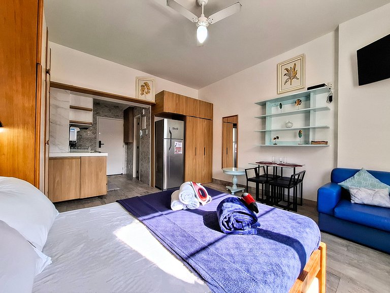 Copacabana: Cozy Stay Near Metro | Sleeps 4