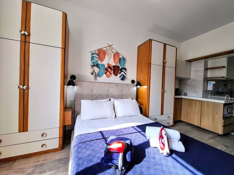 Copacabana: Cozy Stay Near Metro | Sleeps 4