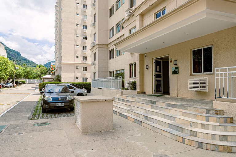 Riocentro Max: 4 guest, pool and comfort