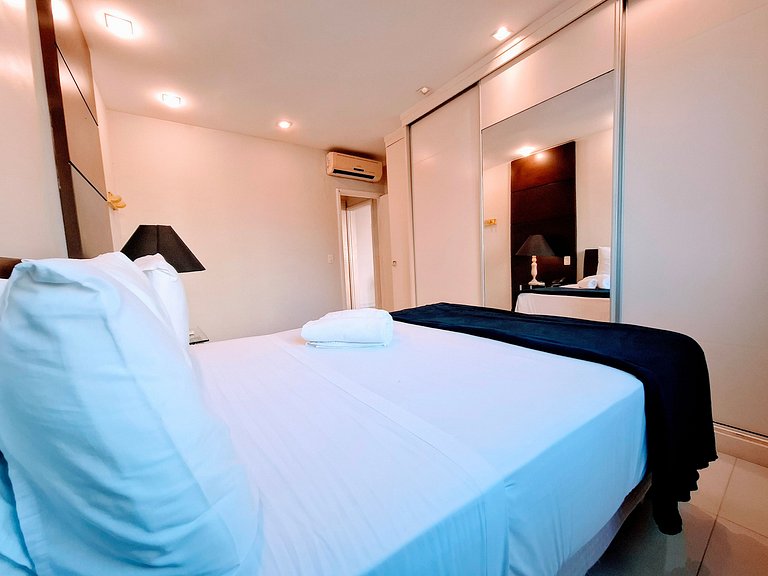 Must Copacabana: 4 Hospedes, Praia + 1 Transfer