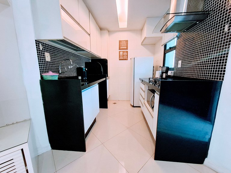 Must Copacabana: 4 Hospedes, Praia + 1 Transfer