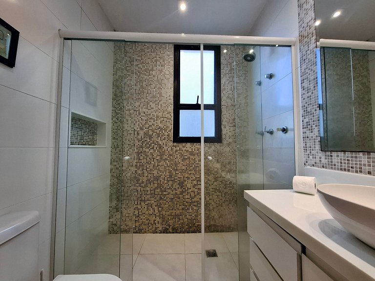 Must Copacabana: 4 Hospedes, Praia + 1 Transfer