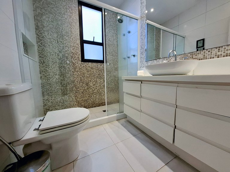 Must Copacabana: 4 Hospedes, Praia + 1 Transfer