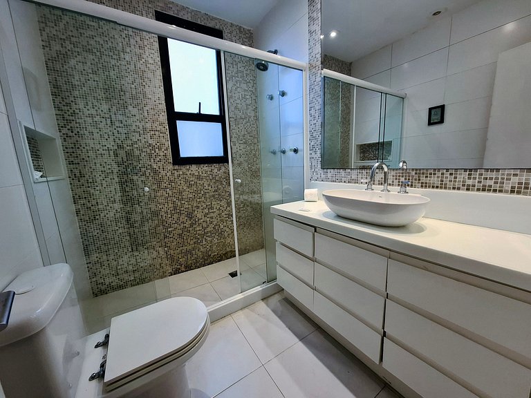 Must Copacabana: 4 Hospedes, Praia + 1 Transfer