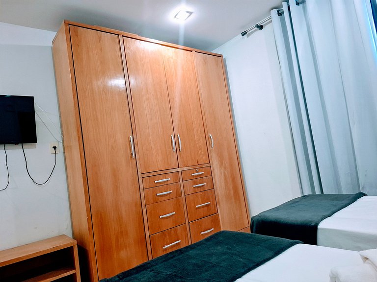 Master Copacabana: 3 Hospedes, Praia + 1 Transfer