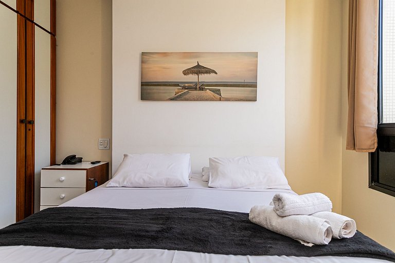 Humm Copacabana! 2 Guests, Beach + 1 Transfer