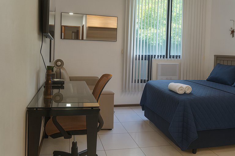 Plaza Copacabana: 3 Guests, Beach + 1 Transfer