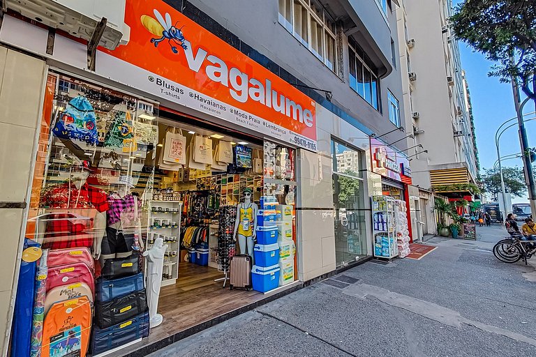 Plaza Copacabana: 3 Hospedes, Praia + 1 Transfer