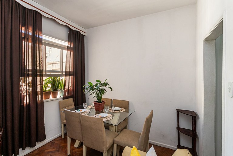 Classic Copacabana! Beach and Comfort