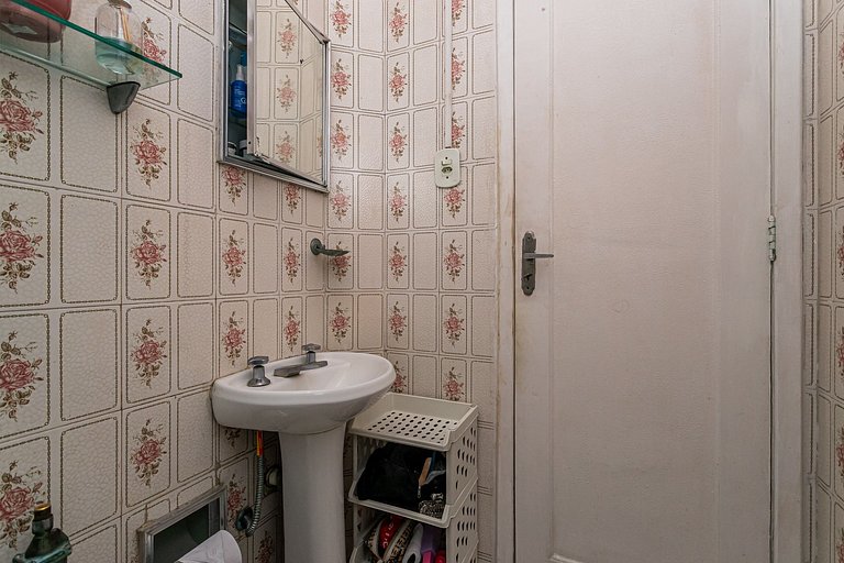 Copacabana: Beach and Comfort | Sleeps 4