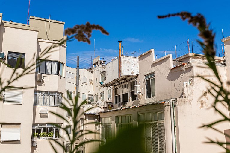 Copacabana: Beach and Comfort | Sleeps 4