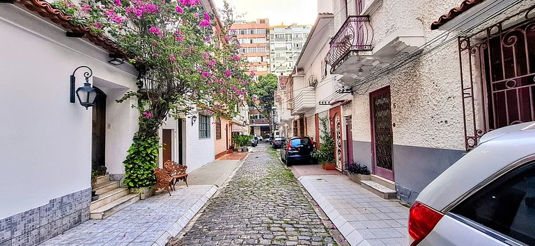 Ipanema: Cozy and Beach for 3 People