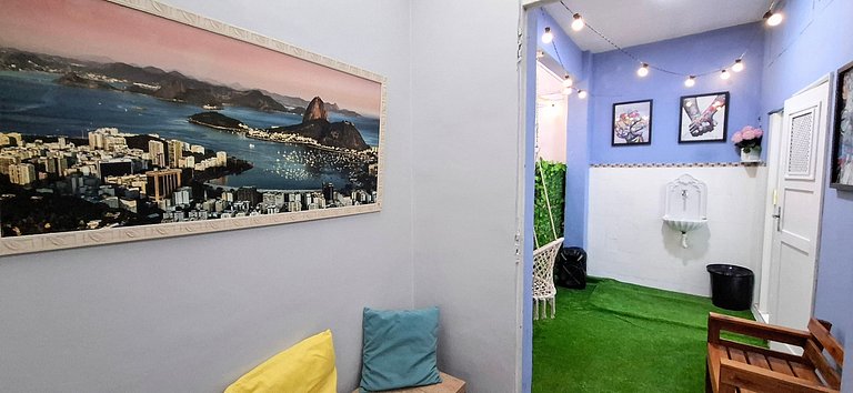 Hostel em Ipanema - Praia, Amigos e Música!
