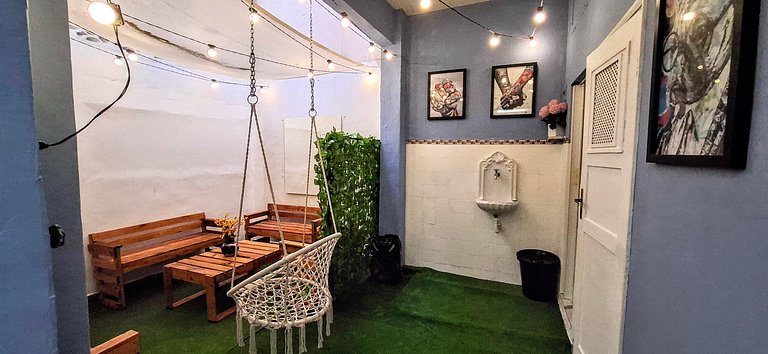 Hostel em Ipanema - Praia, Amigos e Música!