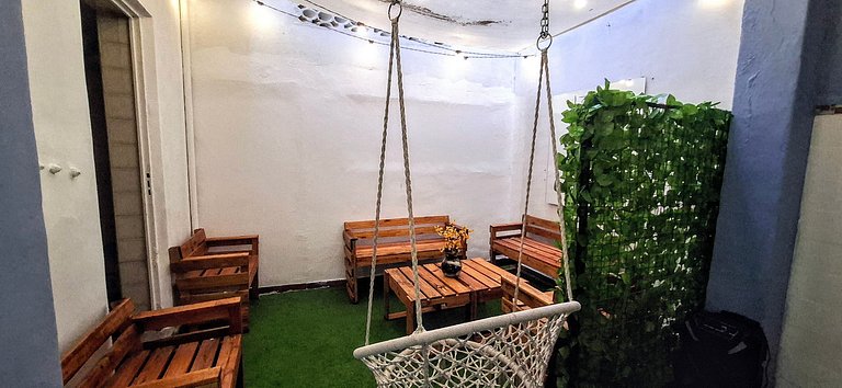 Hostel em Ipanema - Praia, Amigos e Música!
