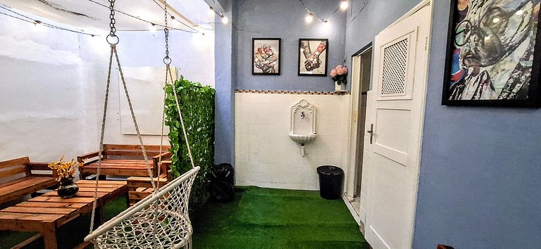Hostel em Ipanema - Praia, Amigos e Música!