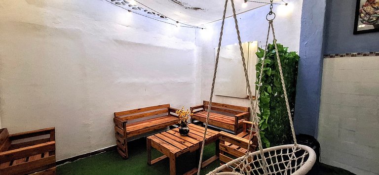 Hostel em Ipanema - Praia, Amigos e Música!